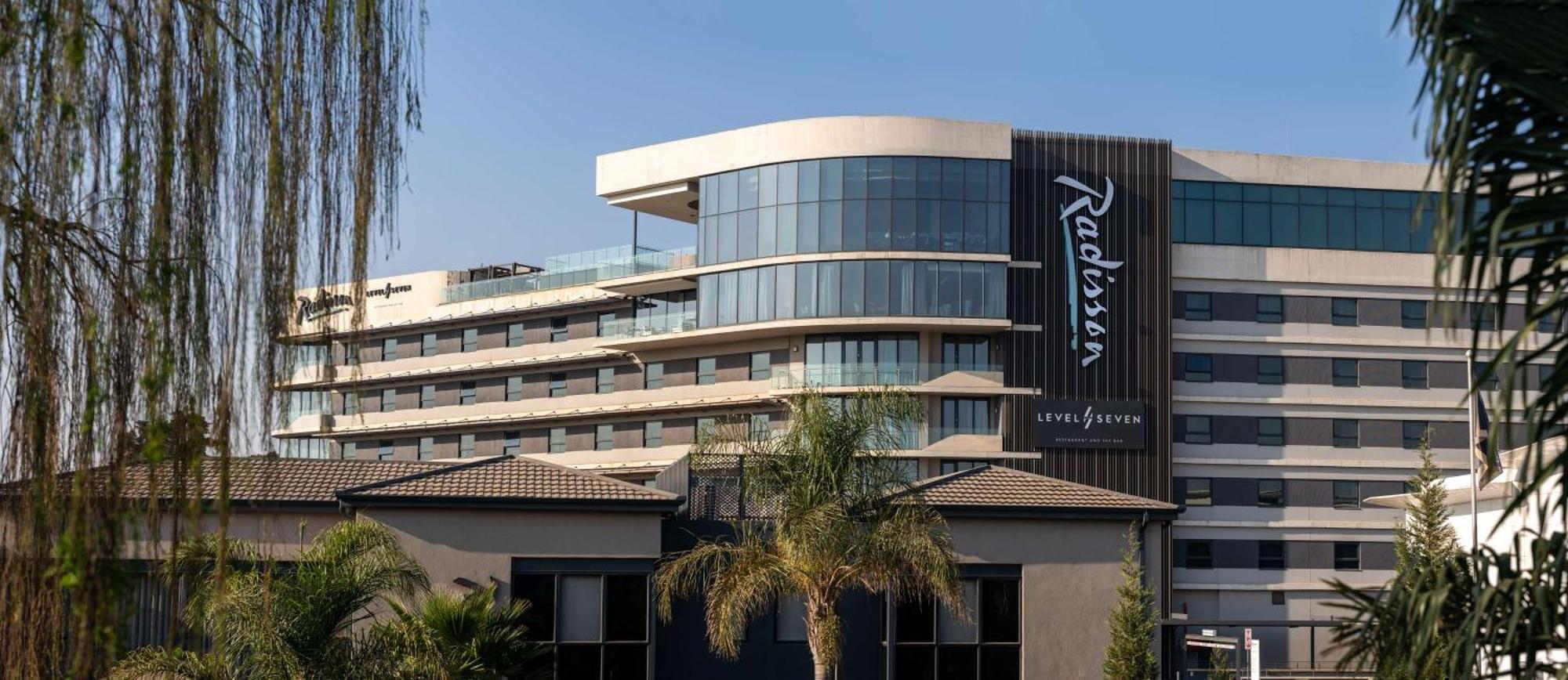 Radisson Hotel And Convention Centre Or Tambo Airport Johannesburg Eksteriør billede