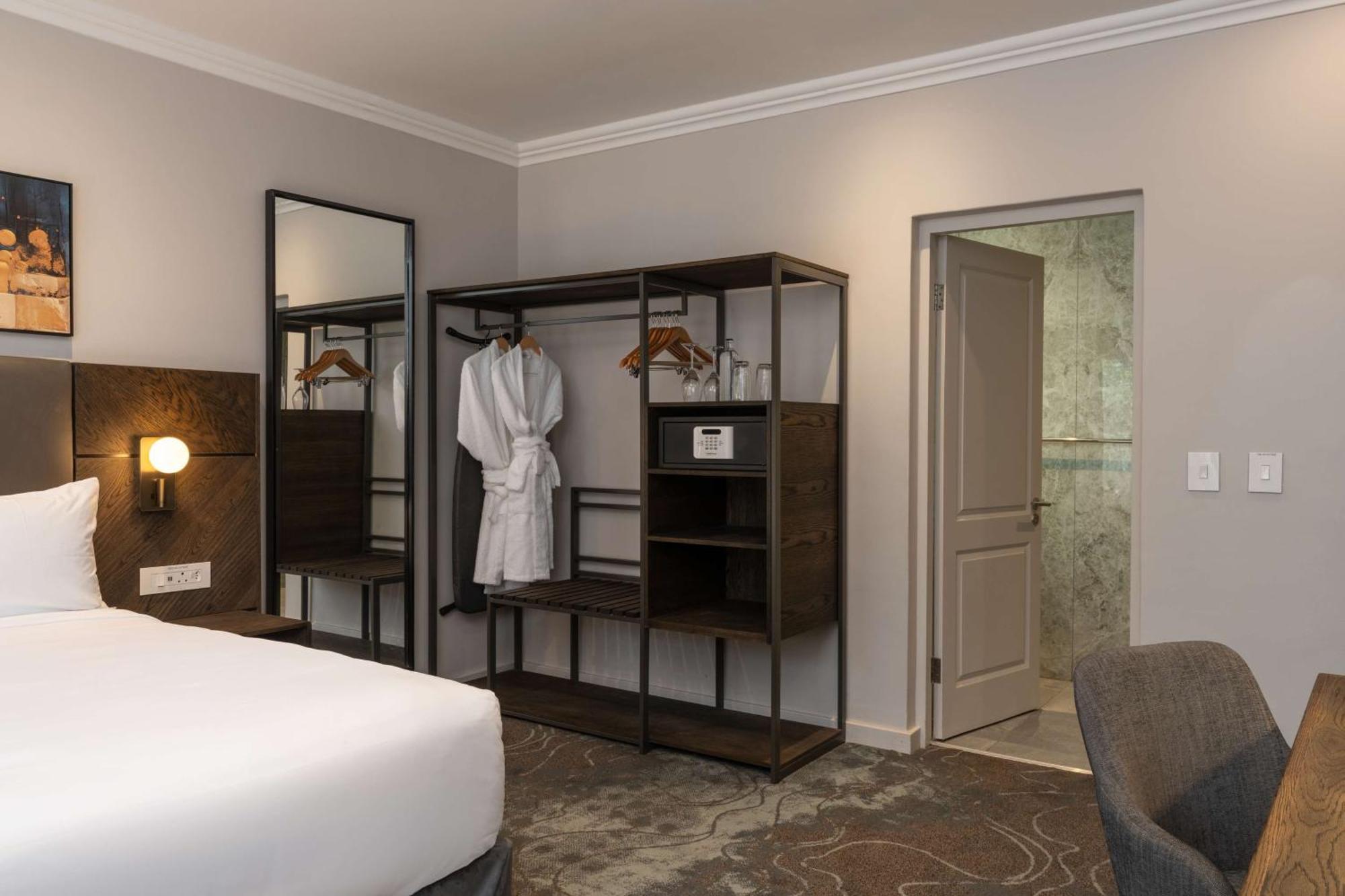 Radisson Hotel And Convention Centre Or Tambo Airport Johannesburg Eksteriør billede
